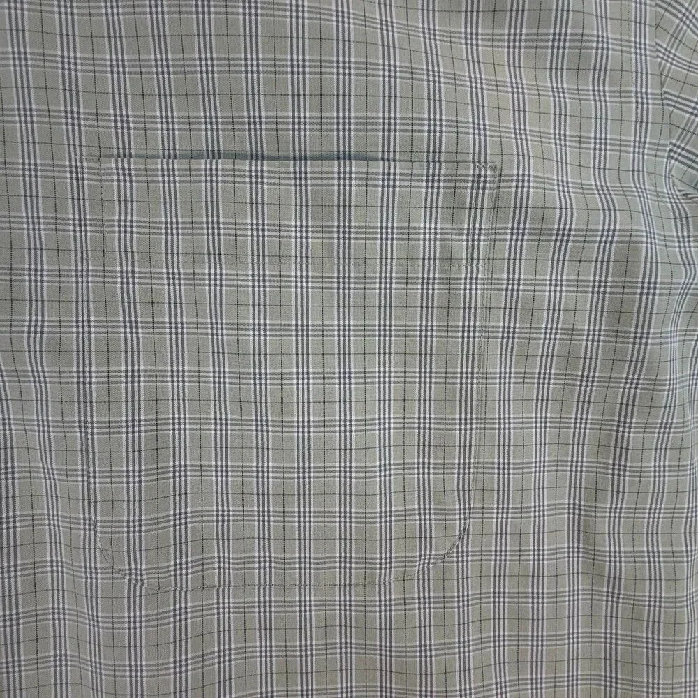 Eddie Bauer Button Down Shirt Men XL Wrinkle Resistant Green Plaid Cotton